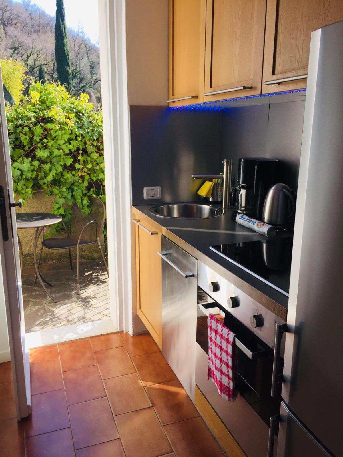 Casa Vacanze Mazurine10 Торри-дель-Бенако Экстерьер фото